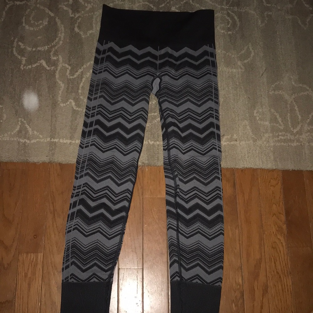Lululemon small leggings never worn by me